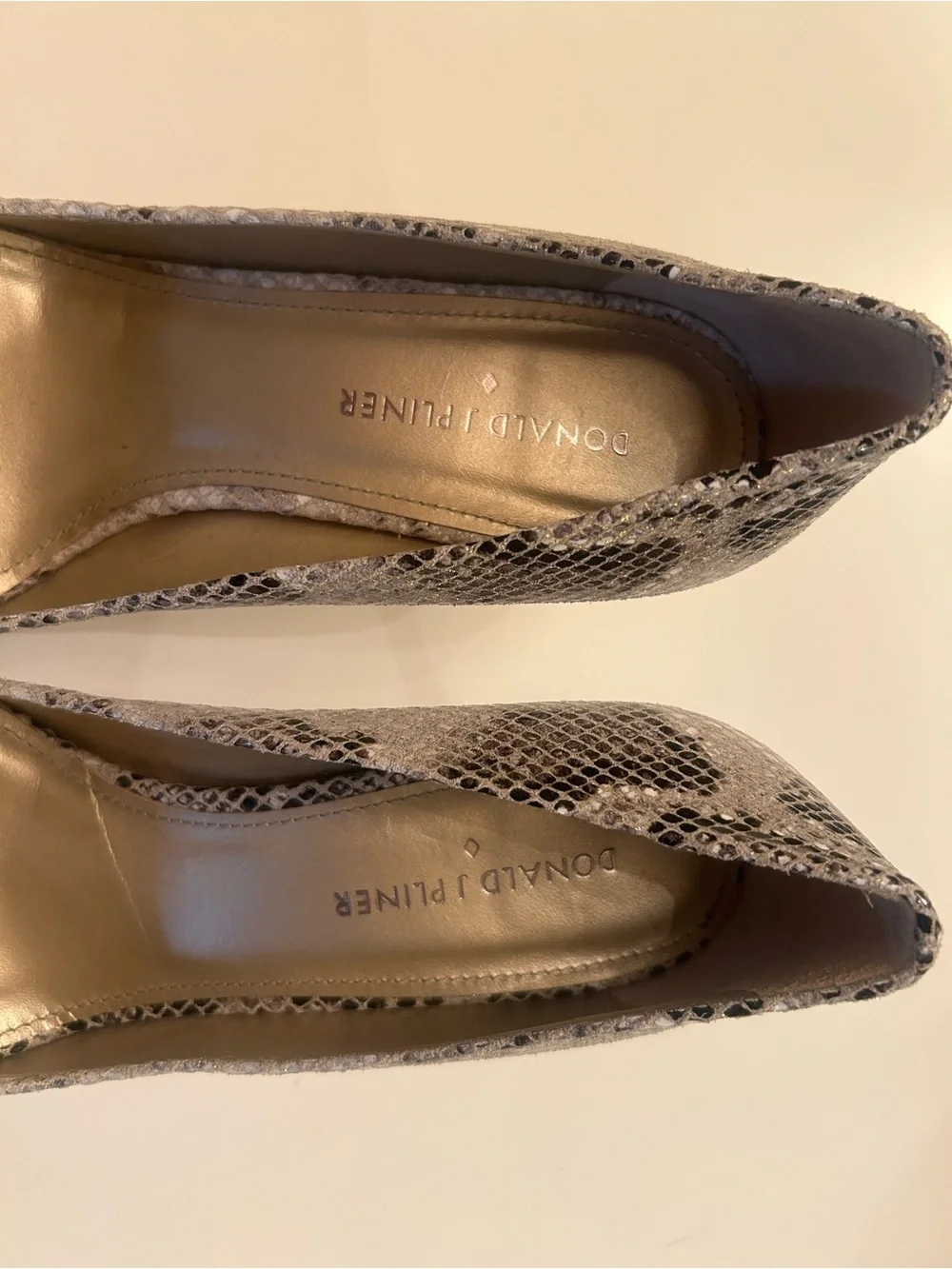 Donald J. Pliner elegant snake